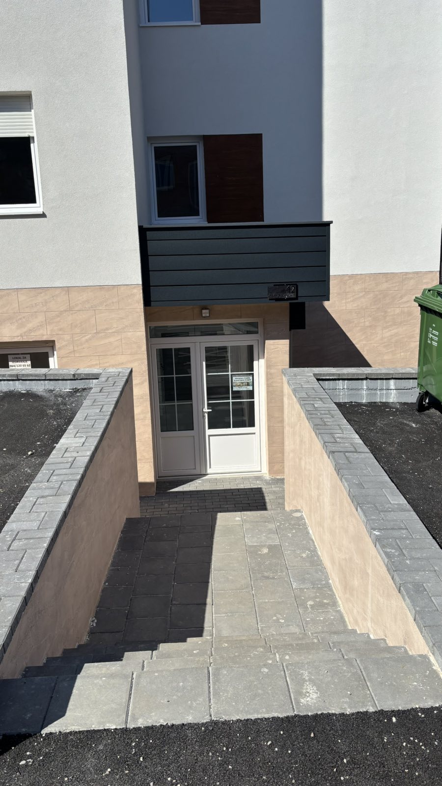 Prodaje se Lokal u Čajetini - Poslovni prostor - Prodaja - Ćajetina